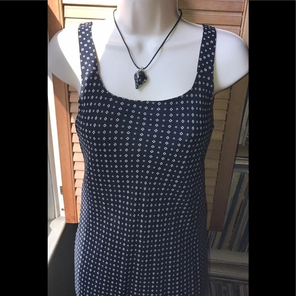 Maxi dress Navy + White asymmetrical hem size Small - Picture 13 of 13